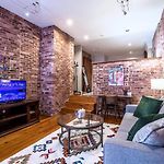 Historic Brick Apt In North End