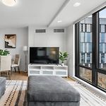 Furnished Luxury Apartment Next To Harvard Stadium