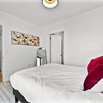 Furnished Apartment In South Boston