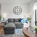 Luxury Furnished Apartment Near Logan Airport