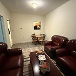 Cozy And Convenient Allston Condo With Private Parking
