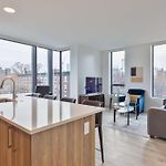 Spacious Apt With Kitchen
