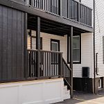 Modern East Boston 2 Bed 2 Bath