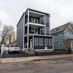 Pet-Friendly Modern 3Br 1St-Floor Apt Boston - Easy Franklin Park & Red Line Access 5581