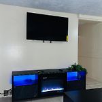 Quiet Two Bedroom In Convenient Location