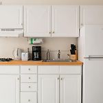 Charming 1 Bedroom Newbury Street