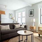 Cozy 1Br Walk Anywhere