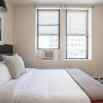 Elegant 2 Bed 2 Bath Furnished Apartment In Fidi