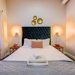 Keyless Entry Laundry In Unit Pet Friendly