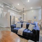 Unbeatable Location 4 Bed Loft Parking Optional