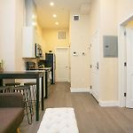 Downtown Loft Walk Anywhere Ideal For Nurses