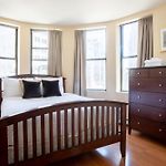 Financial District Charm And Close Walk To Downtown