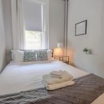 Bright Newbury Street 1 Bedroom