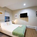 Studio Nestled In Back Bay