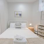 Quaint Studio Apt Steps From Back Bay