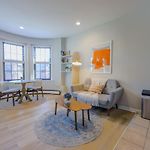 Elegant Prudential Area Studio