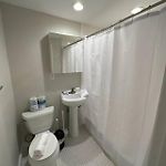Vibrant Studio Minutes From Back Bay