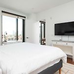 Back-Bay Lux Central 2Br Condo With Rooftop And Parking