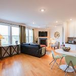 Upscale South End Apt Walk To Northeastern
