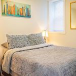 Modern & Cozy 3-Br Condo Near Downtown
