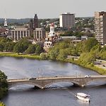 Doubletree Suites By Hilton Hotel Boston - Cambridge