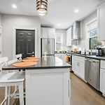Luxury 3Br Apt In Boston With Roku Tv