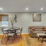 2Br Dog-Friendly Apt In 2-Fam Home - Comfy Retreat