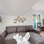 3 Mi To Franklin Park Zoo! Bright Residential Stay
