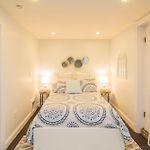 Renovated Studio, Steps To Mgh, Suffolk, Sleeps 4