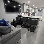 2Br Lower Garden-Level Apt 20Min