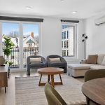 Luxe 3Bd Allston