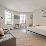 Sleek Studio Apartment In The South End