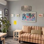 Private Rooms, Shared Bath In A Private Home Minutes From Logan Airport