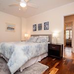 2 Bedroom Unit W Elevator & In-Unit Laundry