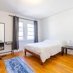 154 Quite & Bright & Spacious Apt In Brighton