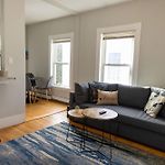 Spacious City Retreat, 3Br