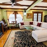 Victorian Condo