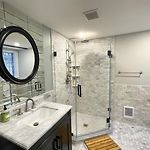 Renovated Studio, Near Hospitals, Mbta