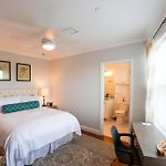 Upscale South End Apt Walk To Northeastern
