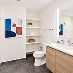 Bright Apt Downtown Seaport