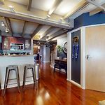 Elegant 2Br 009Mi Faneuil Hallquincy Market