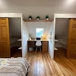 -No16- Extra Spacious Room In A House - 10 Min To Green Line T Station & Boston College - Centrally Located At Brighton Boston