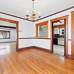 Spacious Room With Great Amenities