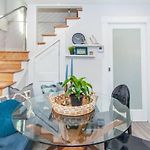 Cozy Duplex Near T
