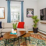 Bright & Spacious Boston Home Near T