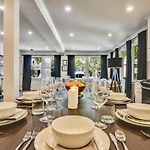 Luxe Boston Condo Near T