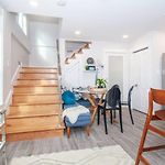 Cozy Duplex Near T