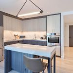 Seaport Retreat - Rooftop Pool & Gym