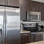 Modern Apt Heart Of Seaport