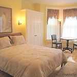 Back Bay Suites